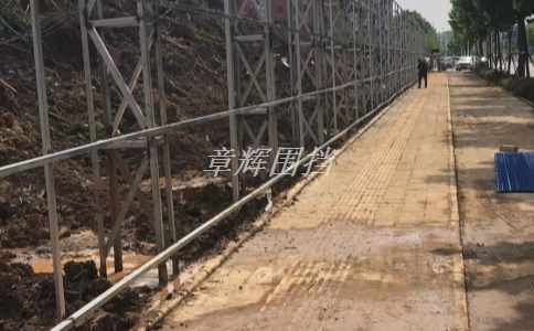 市政圍擋對于城市土地利用率的影響是什么？(評估市政圍擋對城市土地的利用效益)