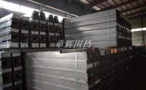 pvc圍擋是否容易受到陽光、雨水等自然環(huán)境影響？（分析pvc圍擋受自然環(huán)境影響的情況）